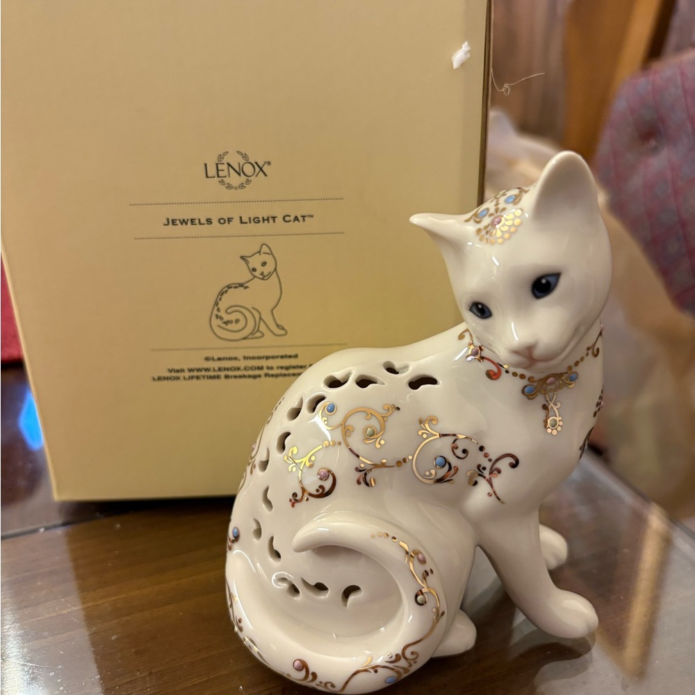 Lenox Jewels of Light Cat Figurine - White and Gold